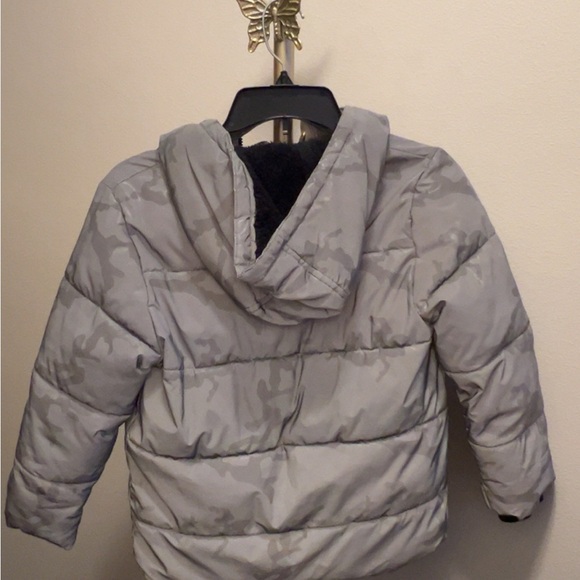Reflective Puffer Jacket - Picture 4 of 6